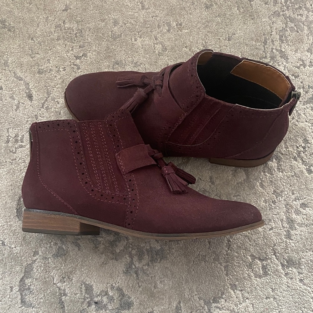 Dolce Vita Burgundy Suede Ankle Boots - Picture 7 of 8